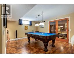 142 Springbank Crescent Sw, Calgary, AB T3H3S6 Photo 34
