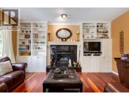 Primary Bedroom - 142 Springbank Crescent Sw, Calgary, AB T3H3S6 Photo 9