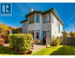 142 Springbank Crescent Sw, Calgary, AB T3H3S6 Photo 45