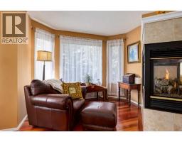 4pc Bathroom - 142 Springbank Crescent Sw, Calgary, AB T3H3S6 Photo 21