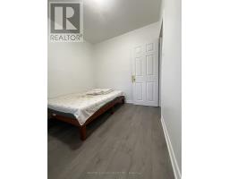 39 Richardson Drive S, Aurora, ON L4G1Z2 Photo 8