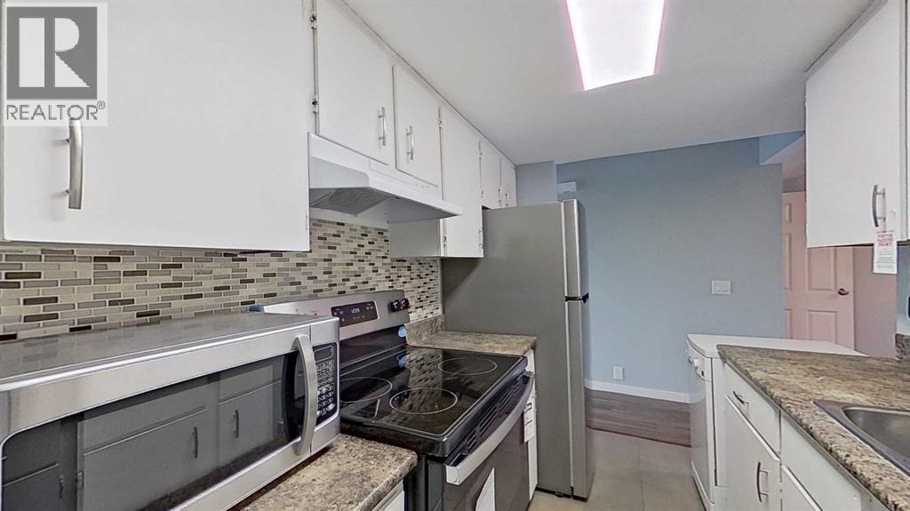 #83 1055 72 Avenue NW - 8