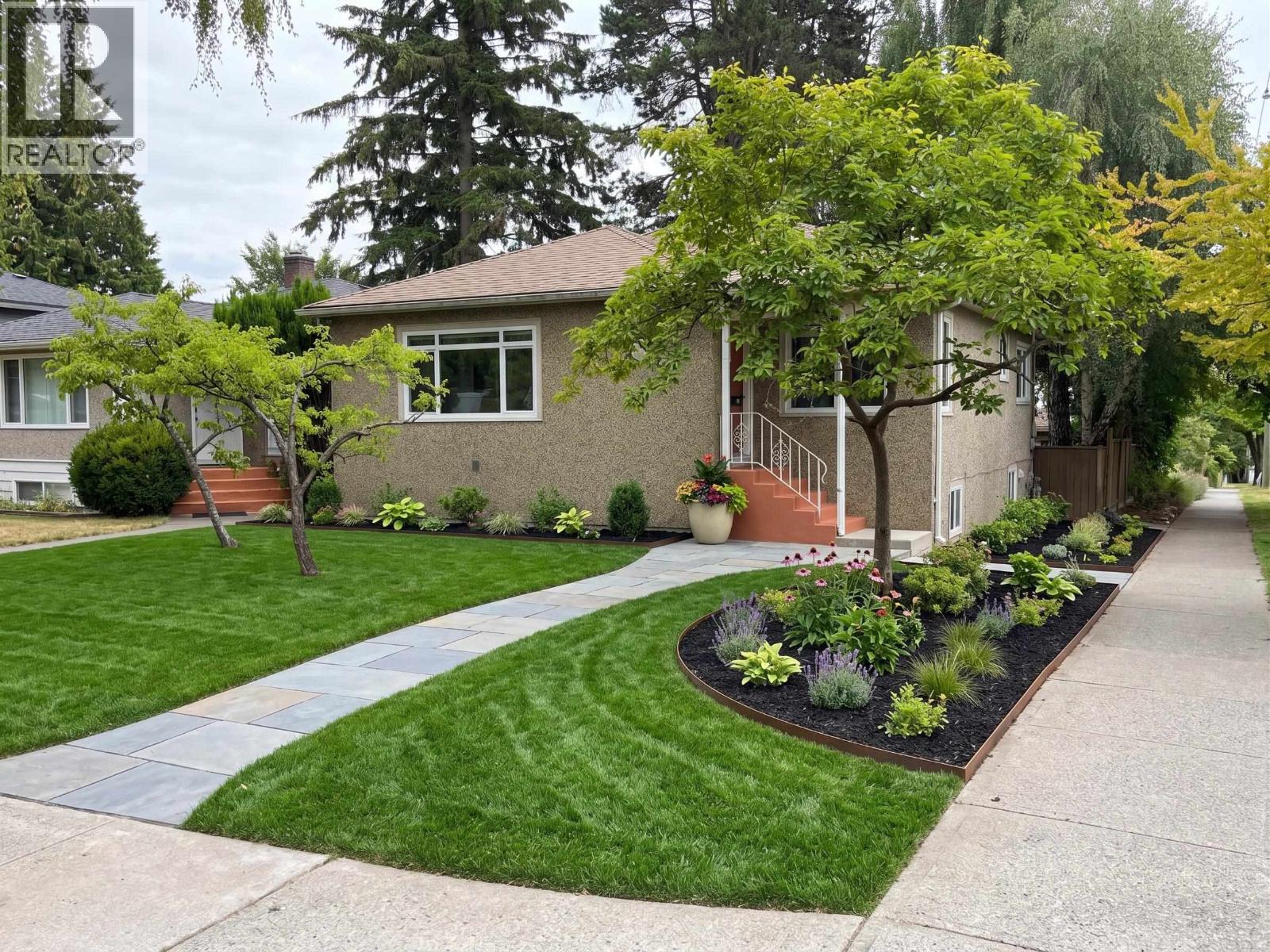 Property for sale at 4 E 46TH AVENUE