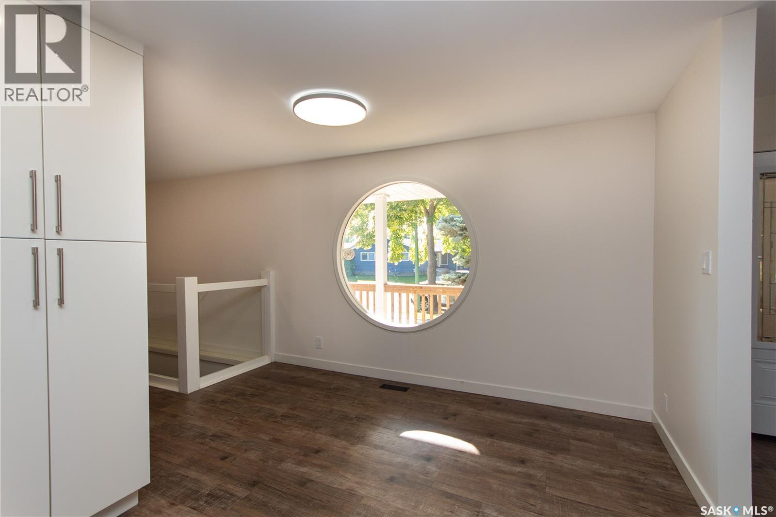 10710 Meighen CRESCENT - 3