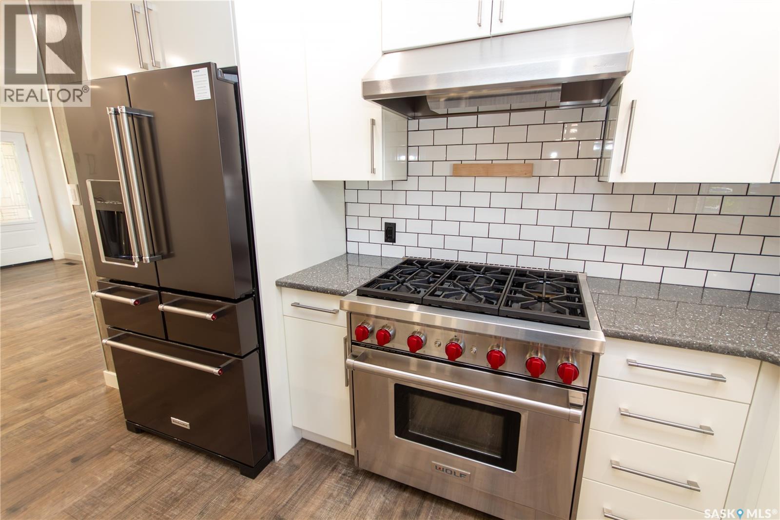 10710 Meighen CRESCENT - 8
