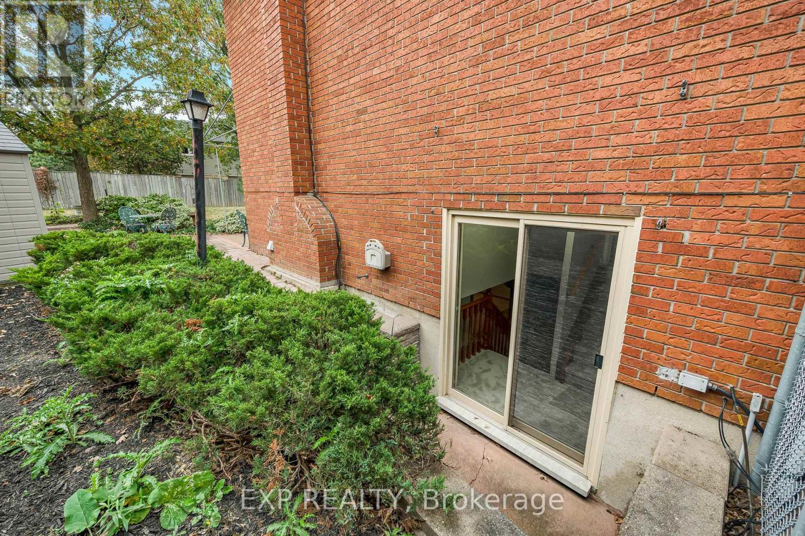 10 Donegel Place — photo 43