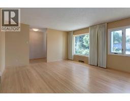 936 Mapledale Place SE - photo 17