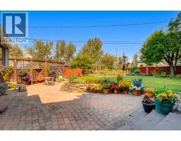936 Mapledale Place SE - photo 11