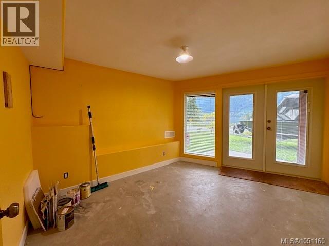 8 Copper Cres - 18