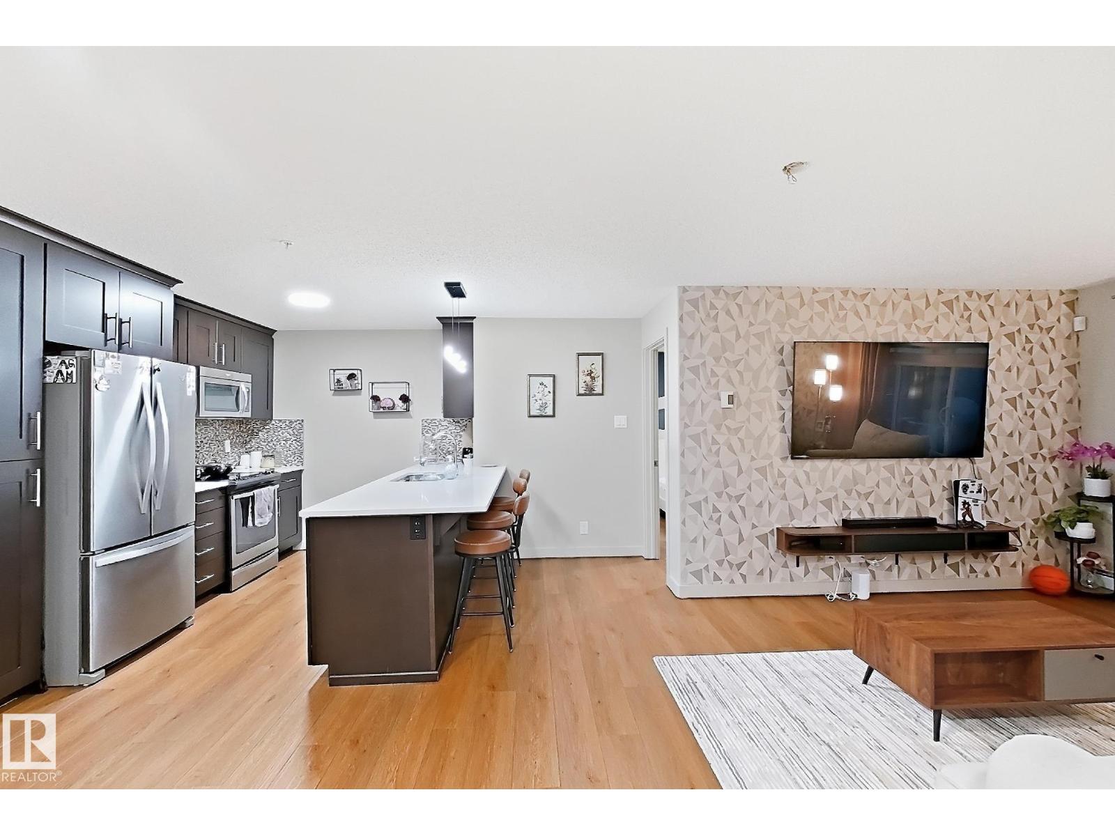 #116 4008 SAVARYN DR SW - 5