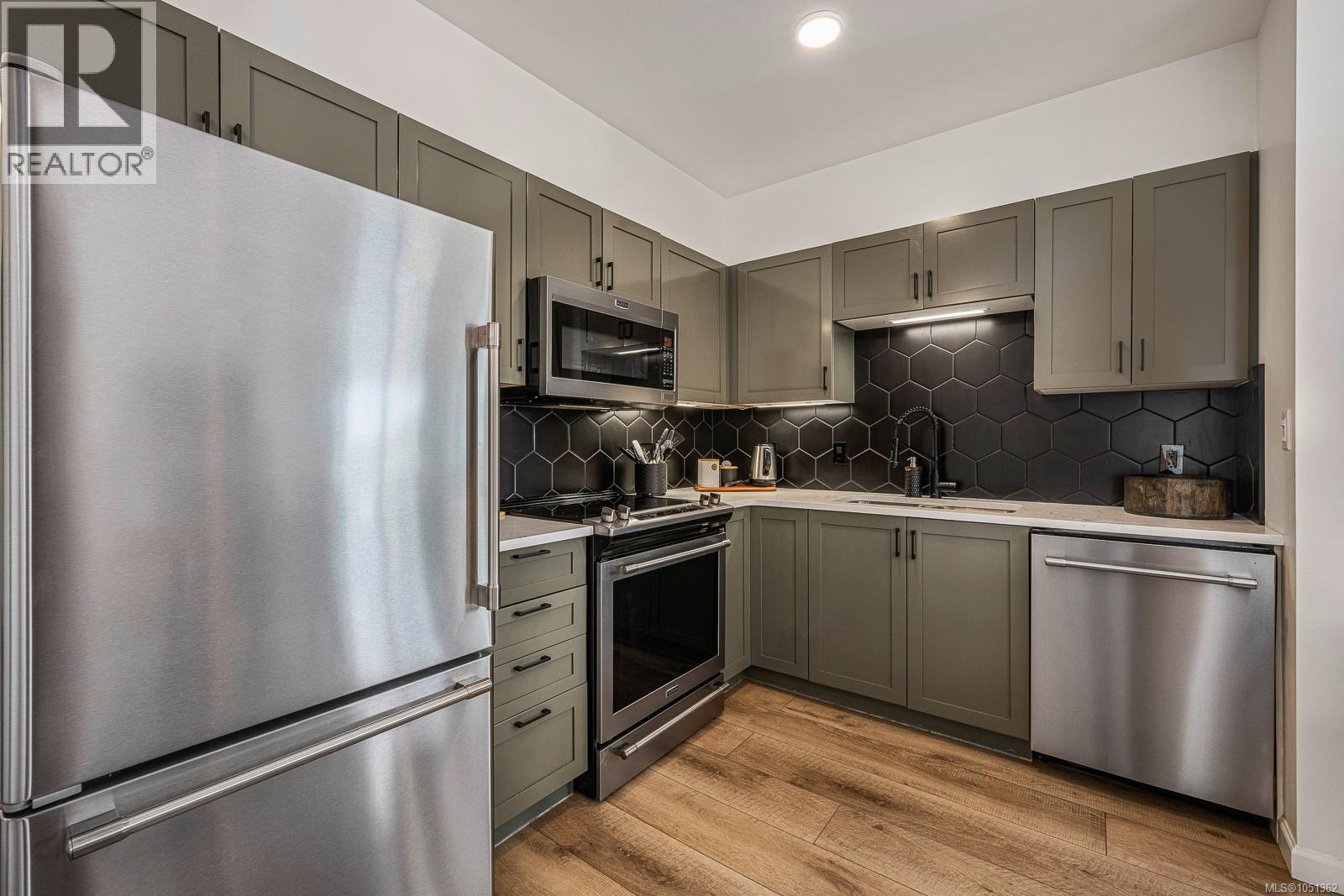 #303 1280 Alpine Rd - Image 6