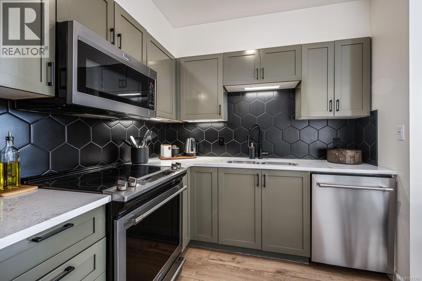 #303 1280 Alpine Rd - 7