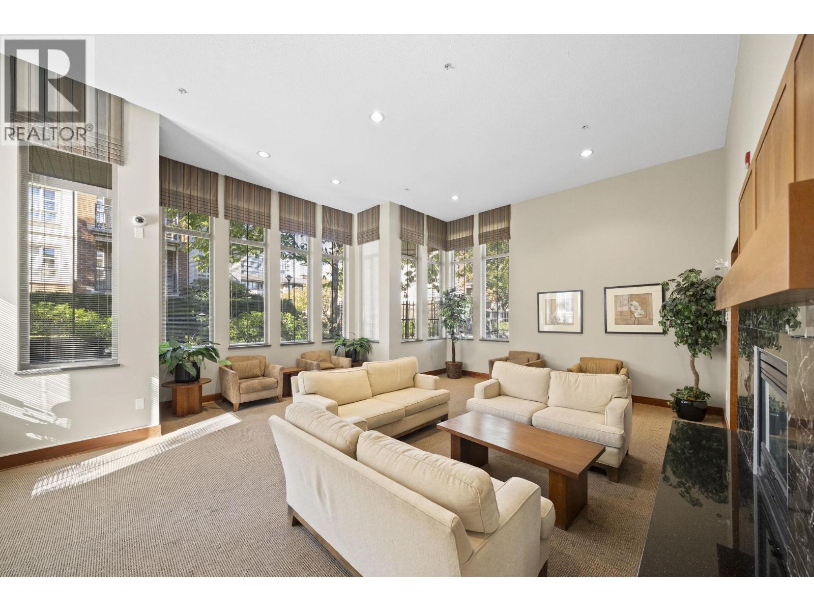 Photo of 6106 5117 GARDEN CITY ROAD 38