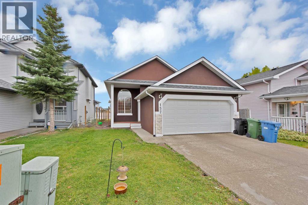 157 Saratoga Close NE - Image 3