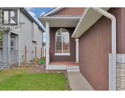 157 Saratoga Close NE - photo 4