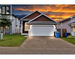 157 Saratoga Close NE - photo 1
