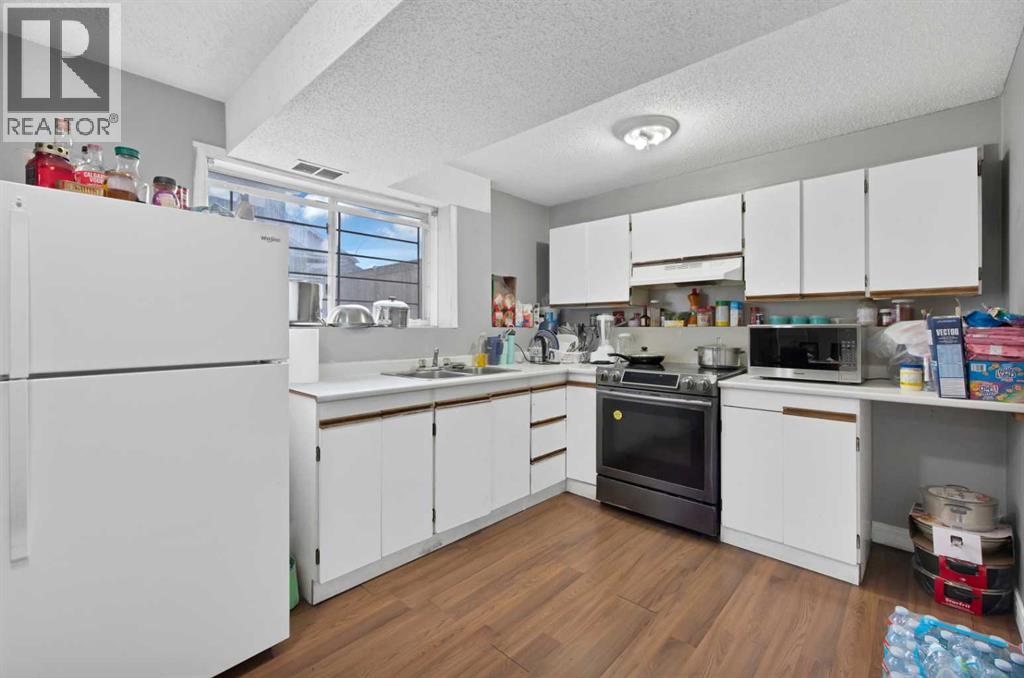 157 Saratoga Close NE - Image 33