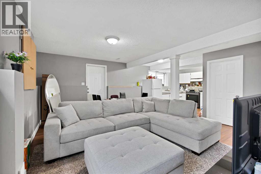 157 Saratoga Close NE - Image 38