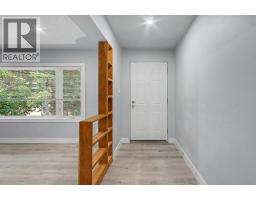 18 Collingwood Place NW - photo 2