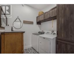 Laundry room - 1560 Sandy Hill Road, Champlain, ON K6A2R2 Photo 21