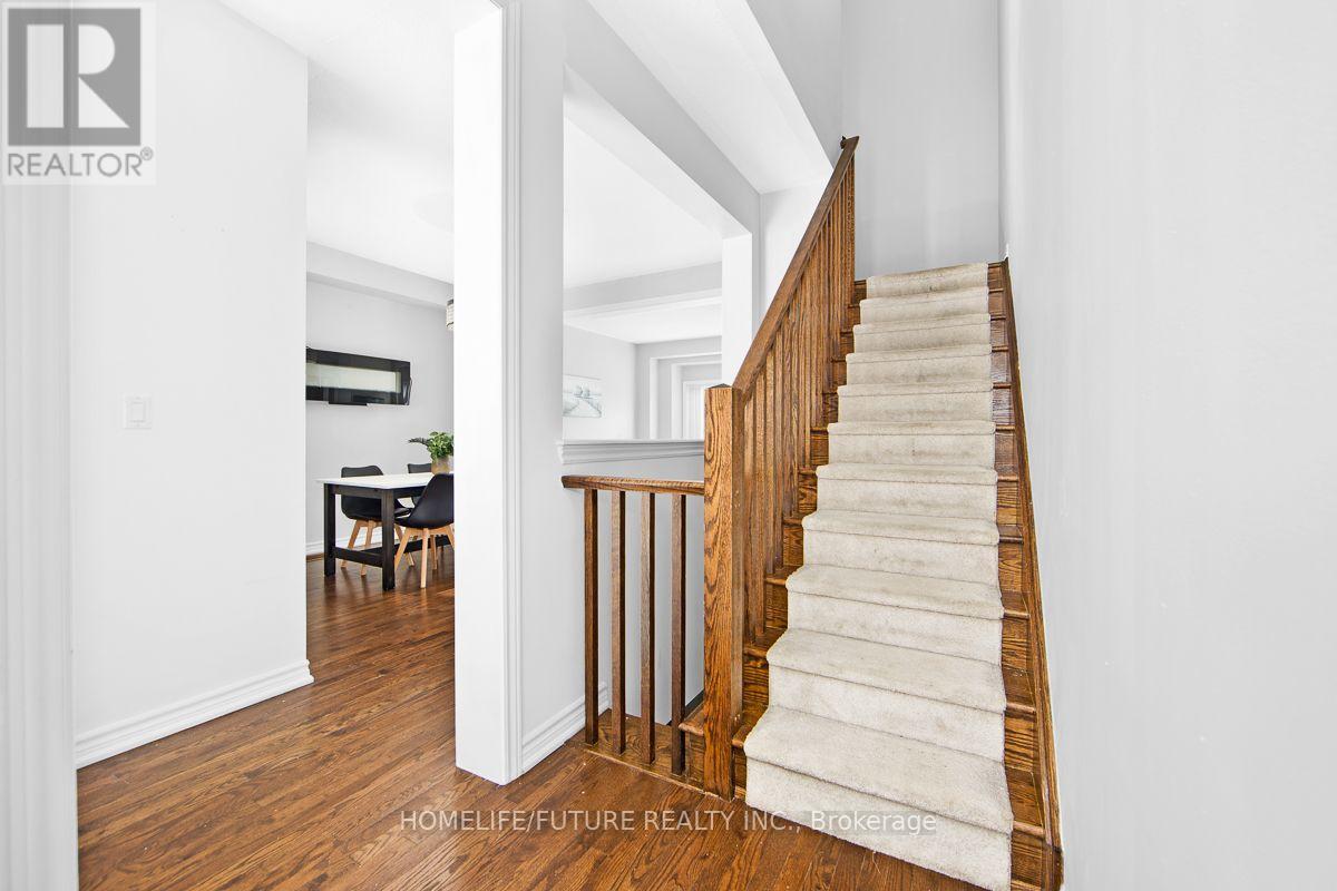 #7 3170 BOXFORD CRESCENT - 17
