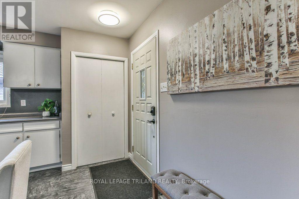 15 TALAVERA CRESCENT - 9