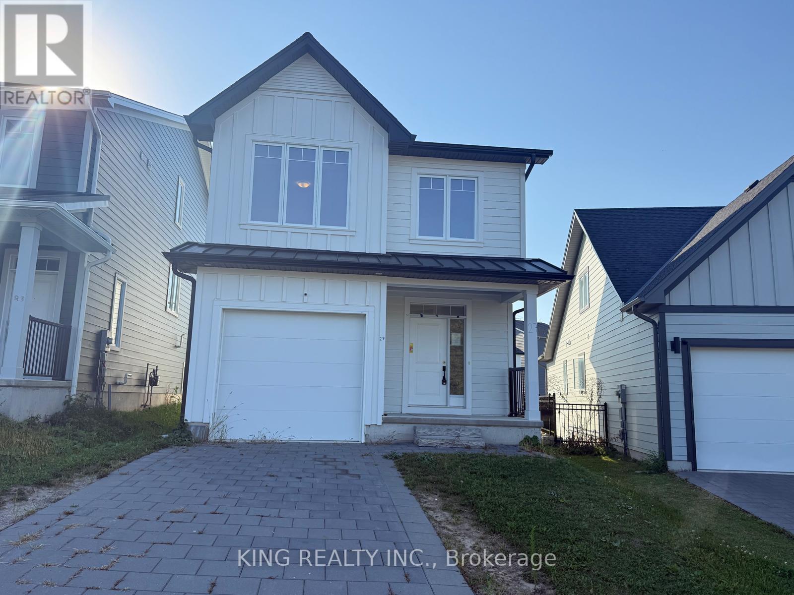 27 Christopher Court — photo 4