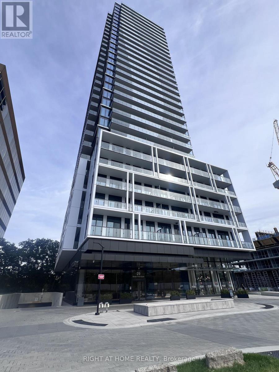 1607 - 29 GREEN TRAIL COURT