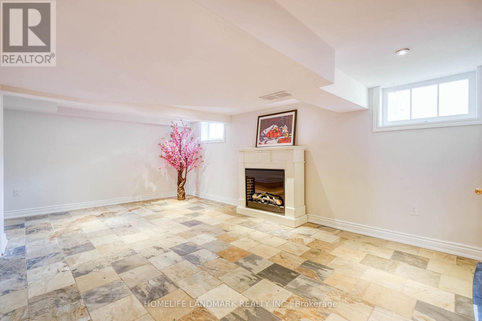 115 Crosby Avenue, Richmond Hill, ON photo 32
