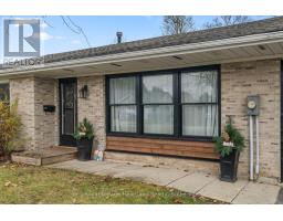 Dining room - 156 John Street N, Minto, ON N0G1Z0 Photo 6