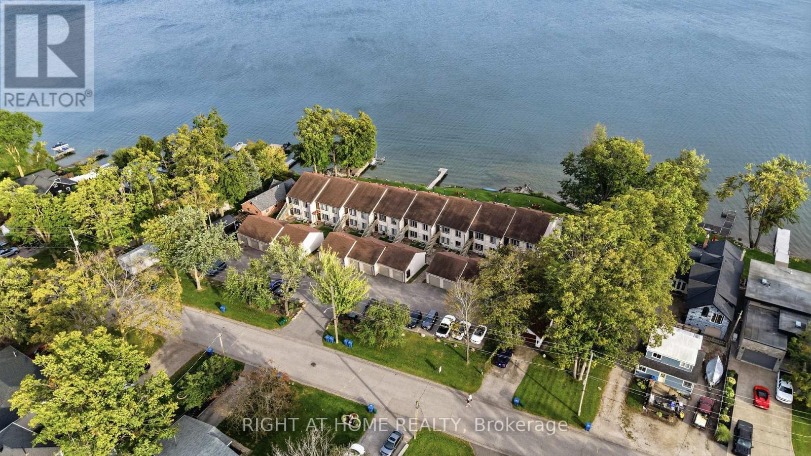 103- 43 Olive Crescent East, Orillia, ON photo 2