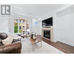 77 - 250 Royalton Common, Oakville, ON L6H0N2 Photo 11