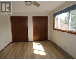 32 Breton Rd, Sault Ste Marie, ON P6B5W6 Photo 11