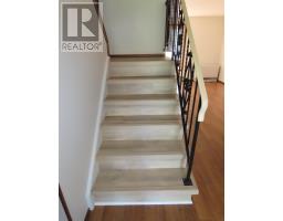 32 Breton Rd, Sault Ste Marie, ON P6B5W6 Photo 8
