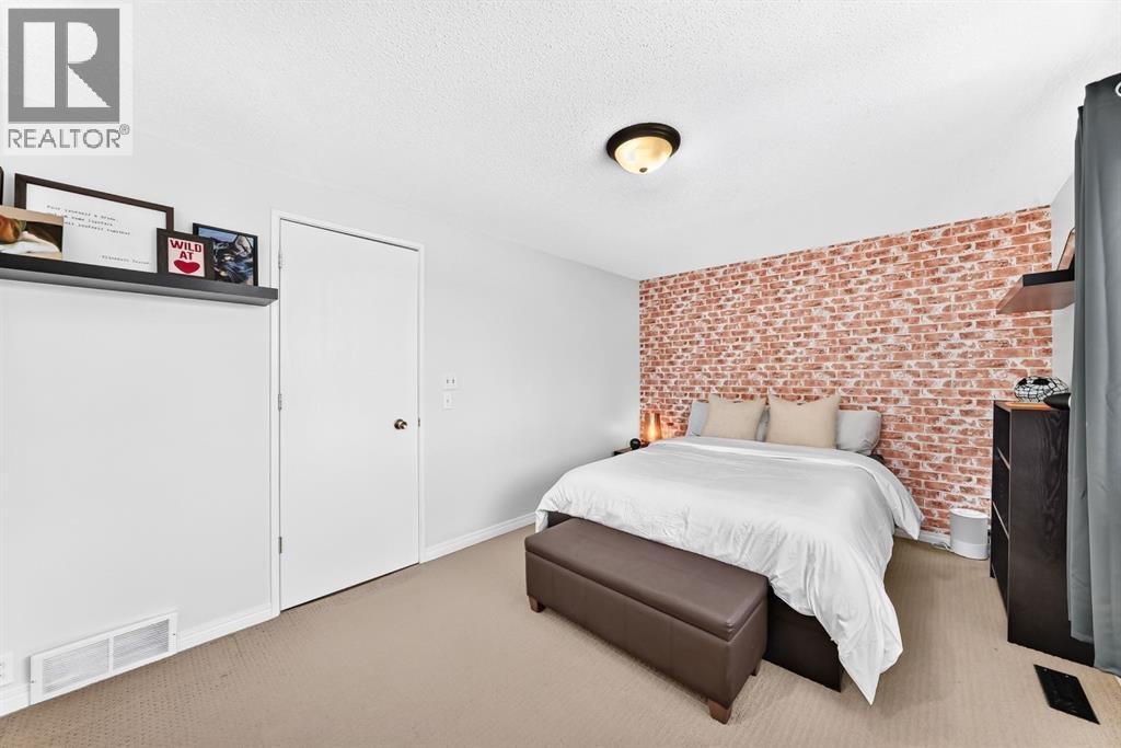 378 Midridge Drive SE - Image 22