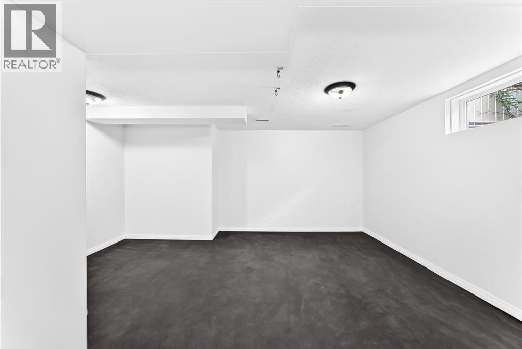 378 Midridge Drive SE - Image 31