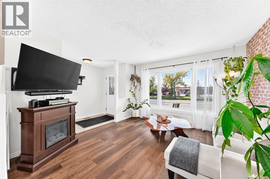 378 Midridge Drive SE - Image 7