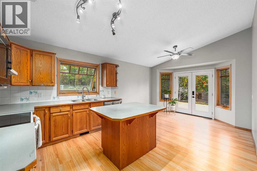 236 Edgebrook Gardens NW - 14