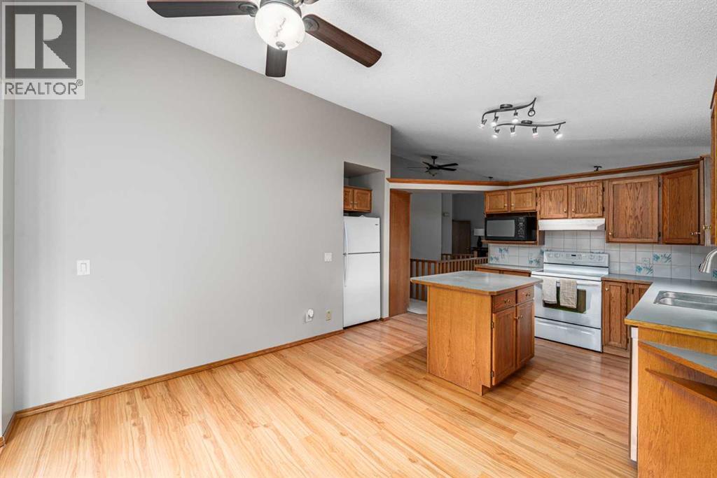236 Edgebrook Gardens NW - 15