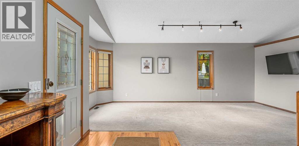 236 Edgebrook Gardens NW - 8