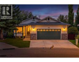 236 Edgebrook Gardens NW - photo 1