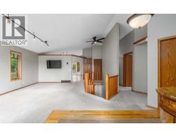 236 Edgebrook Gardens NW - photo 5