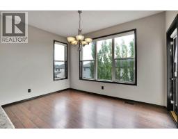4pc Bathroom - 109 Pantego Terrace Nw, Calgary, AB T3K0J9 Photo 13