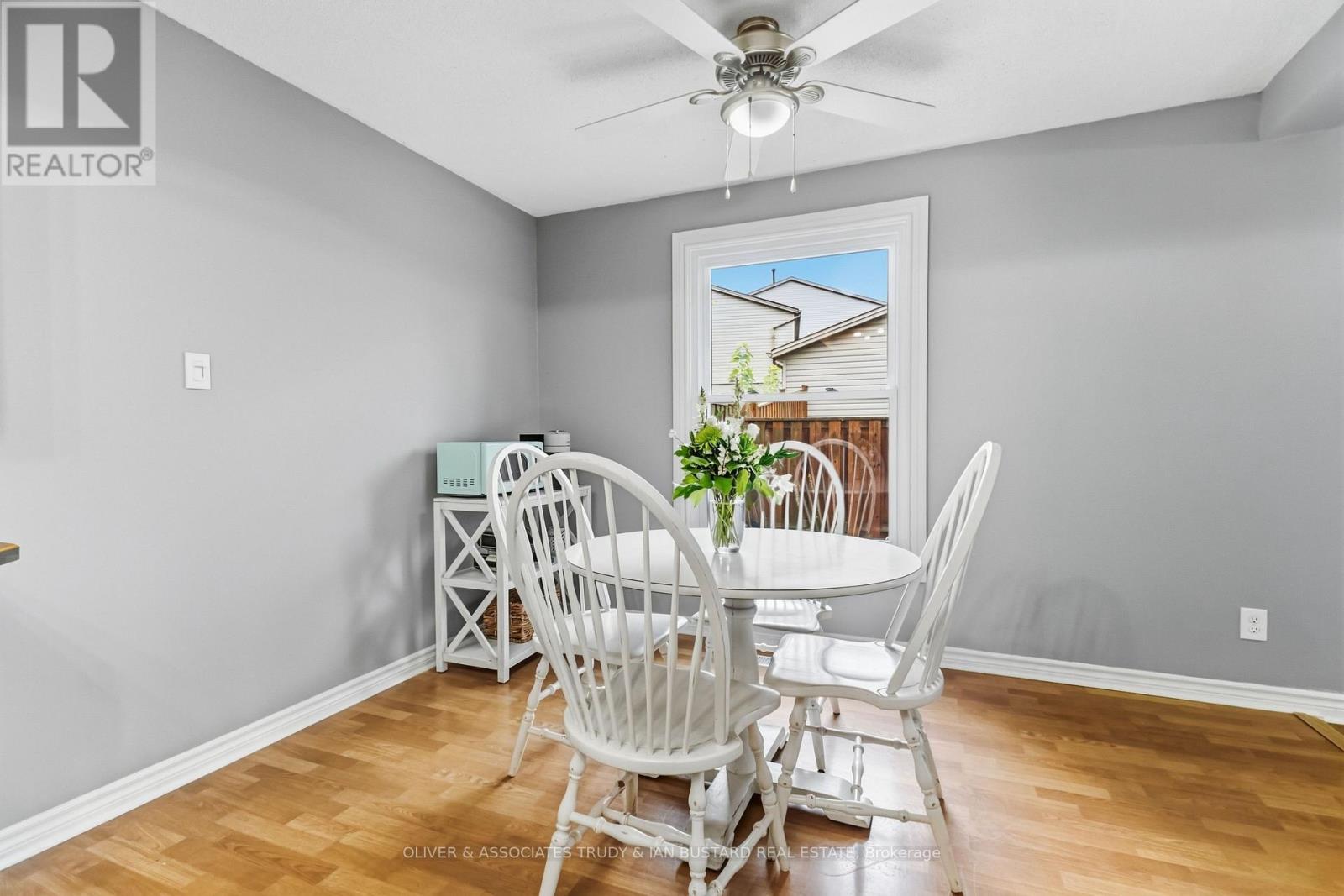 109 MCMASTER DRIVE E - 14