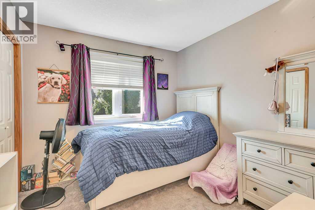 Listing photo – 124 Lamont Close, Red Deer