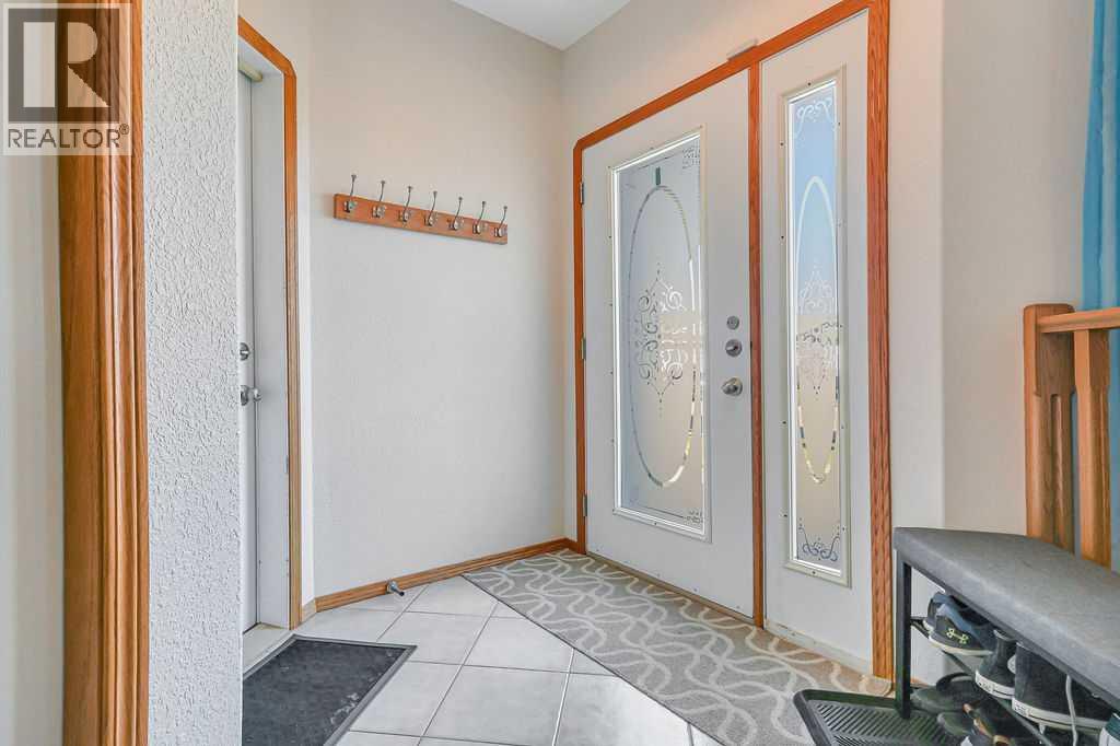 124 Lamont Close - 4