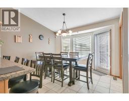 Bedroom - 124 Lamont Close, Red Deer, AB T4R2R6 Photo 12