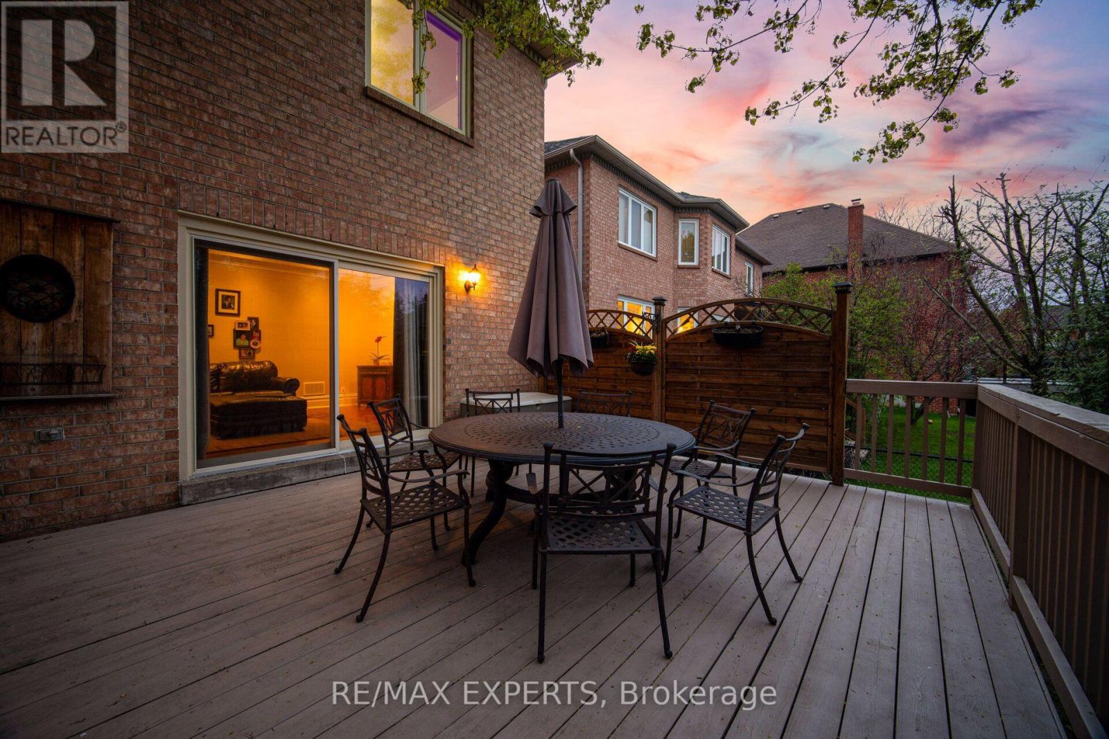904 Damascus Court, Newmarket, ON photo 31