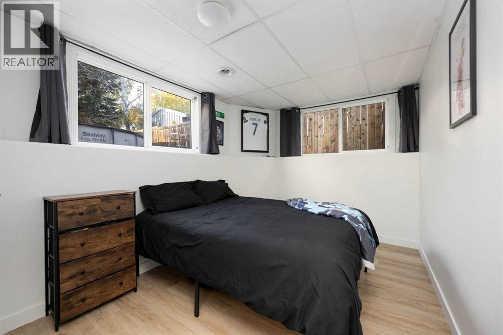 209 Ball Place - Image 31