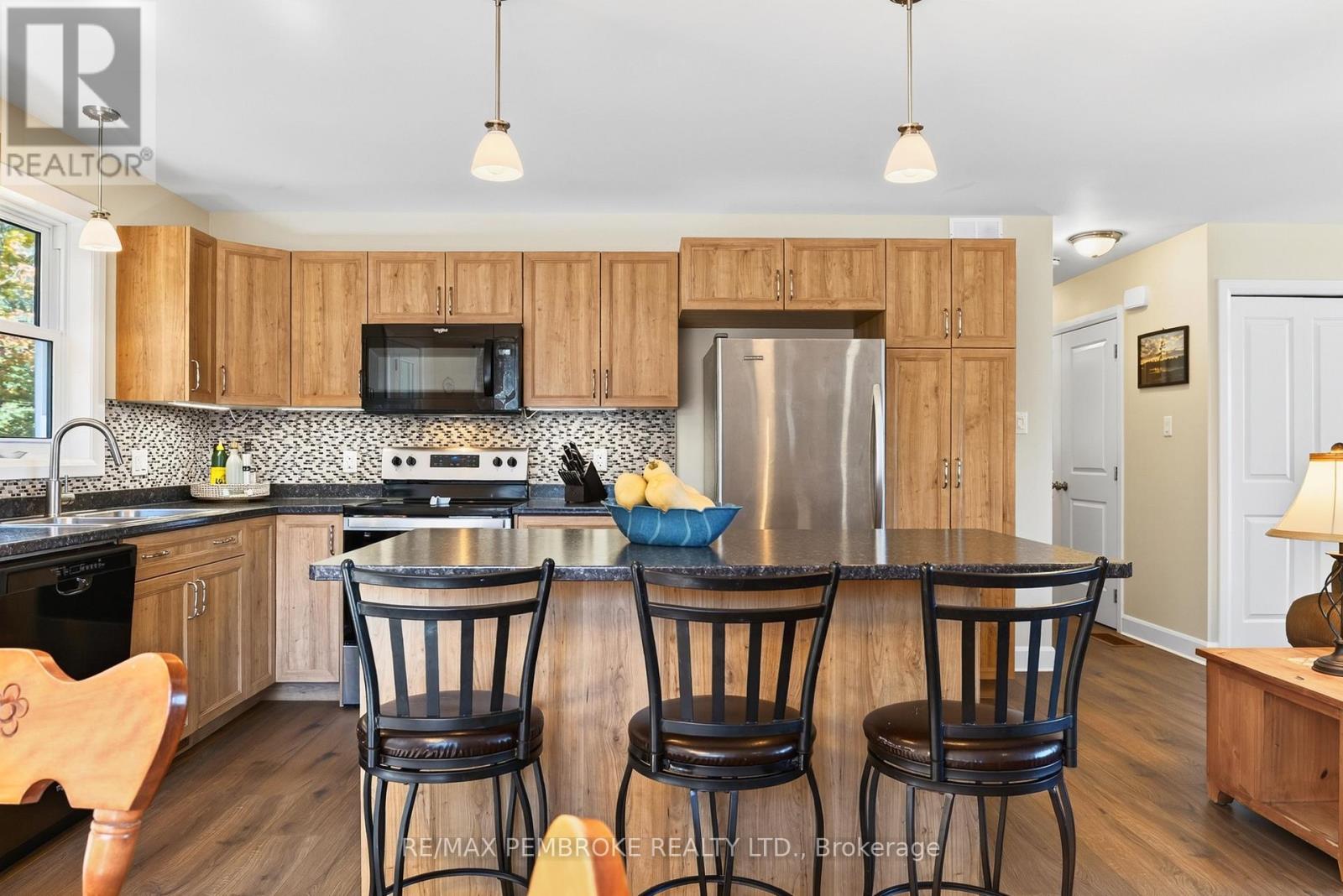 46 TERRANCE DRIVE - 16